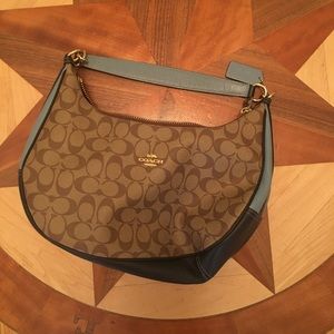 Flawless like new Coach hobo.